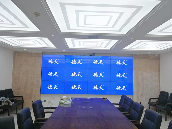 Application of LCD splicing screens in public institutions