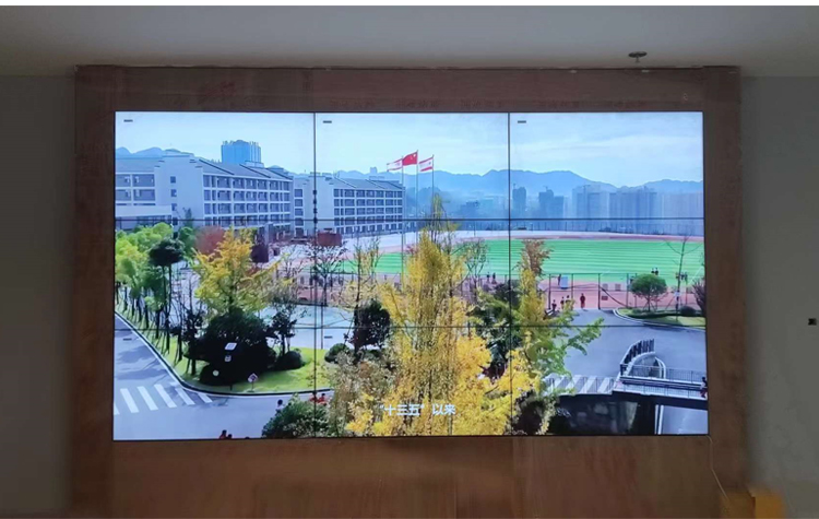 Top 500 companies in China introduce our company's 3 * 3 LCD splicing screen